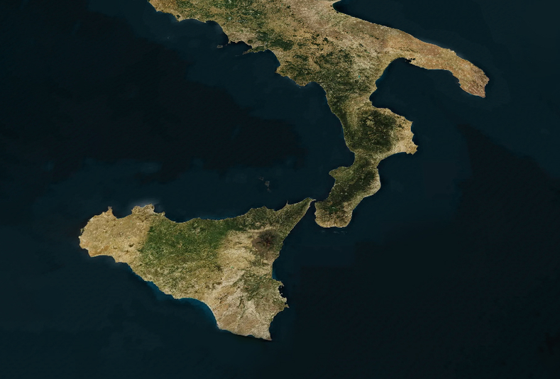 Immagine satellitare del Sud Italia