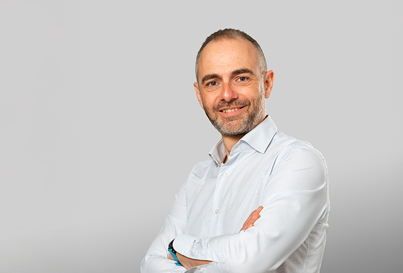 Dr. Sergio Salina