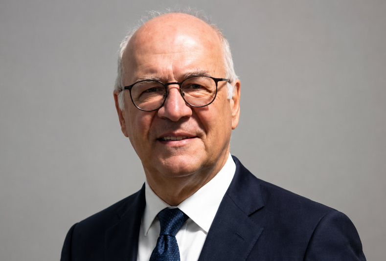 Dott. Dino Porello