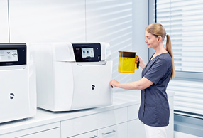 Operatrice che utilizza Primeprint