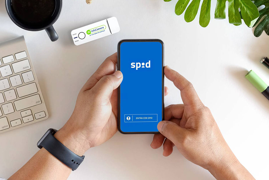 telefono con applicazione SPID aperta