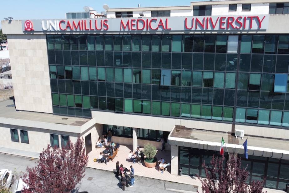 UniCamillus: aperte le iscrizioni ai test di ammissione per odontoiatria UniCamillus Roma