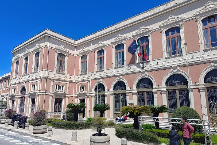 Cent'anni di Odontoiatria all'Università di Messina Università di Messina