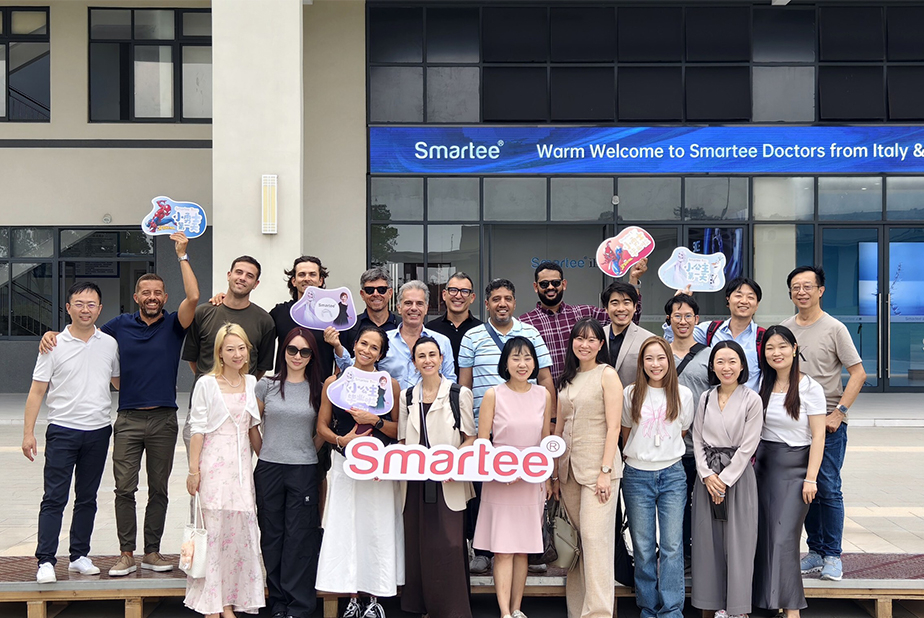 Smartee ospita medici internazionali e condivide innovazioni in ortodonzia Evento Smartee