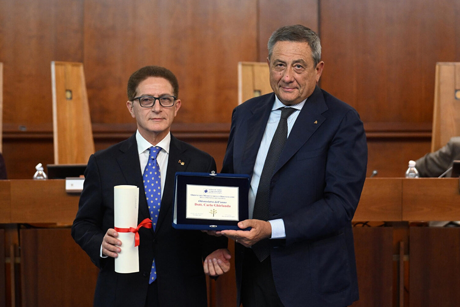 Il premio internazionale "Odontoiatra dell'anno" a Carlo Ghirlanda Premiazione Carlo Ghirlanda