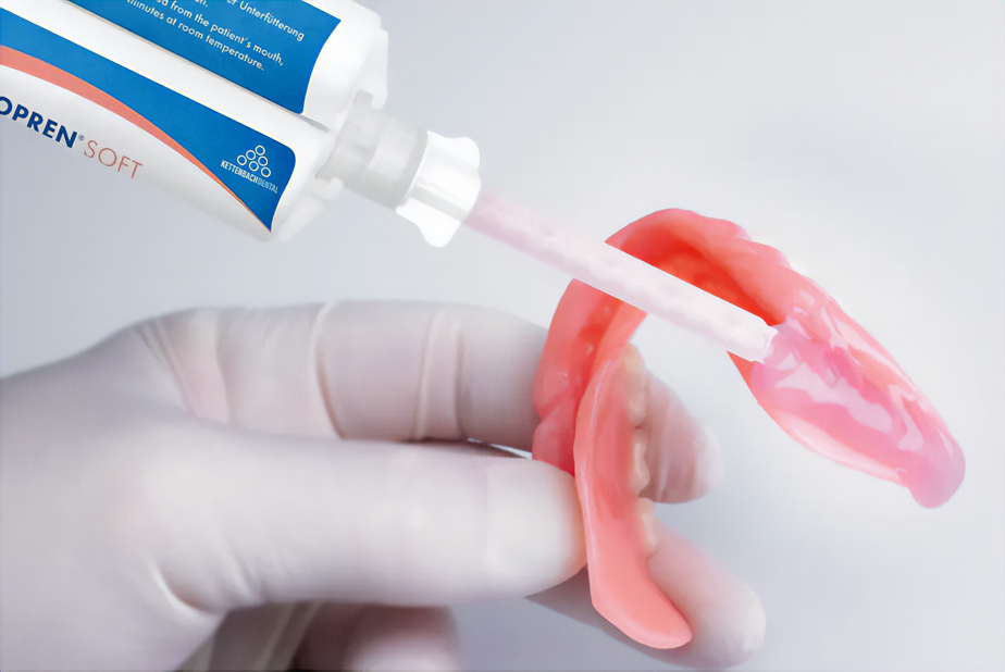 Mucopren Soft: ribasatura morbida affidabile per soluzioni protesiche complesse Applicazione Mucopren Soft Kettenbach Dental