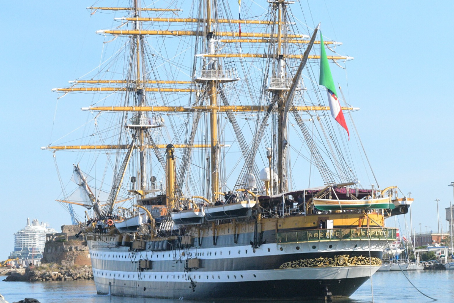 Vespucci, un presidio sanitario per l'equipaggio Amerigo Vespucci